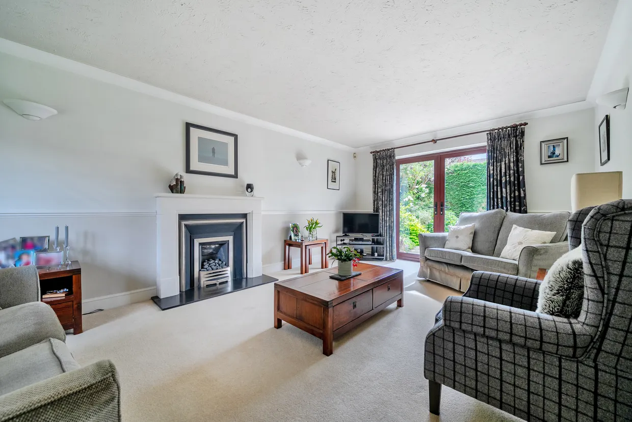 Mountain Ash, Marlow, SL7 photo 1