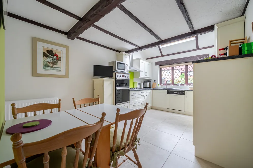 Mountain Ash, Marlow, SL7 photo 3