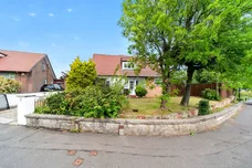 Broomfield Avenue, Newton Mearns, Glasgow