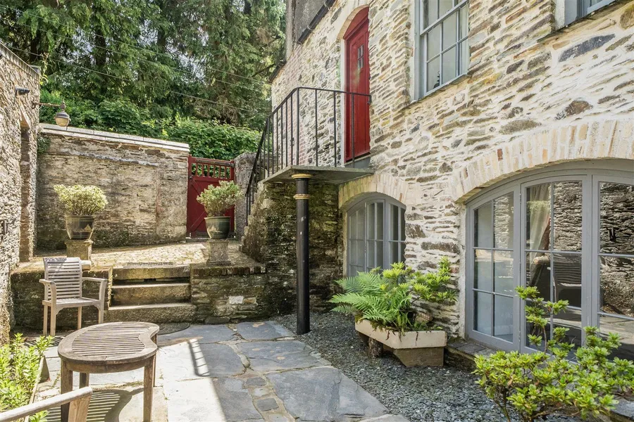 Property Image 16