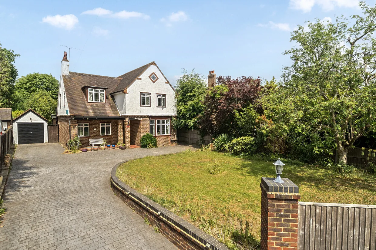 Waverley Road, Farnborough, GU14 photo 1