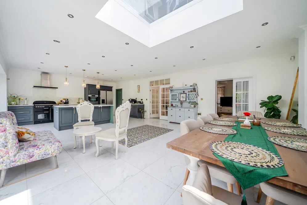 Waverley Road, Farnborough, GU14 photo 2