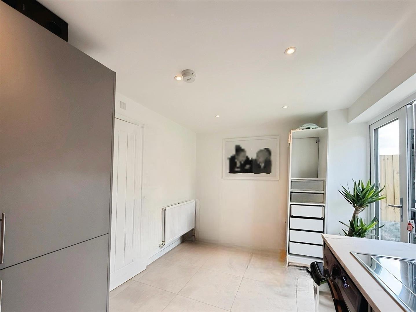 Topaz Gardens, Newhall, Swadlincote Image 6