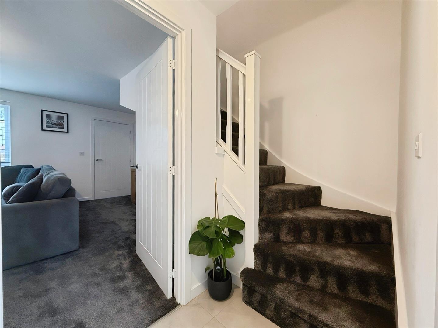Topaz Gardens, Newhall, Swadlincote Image 9