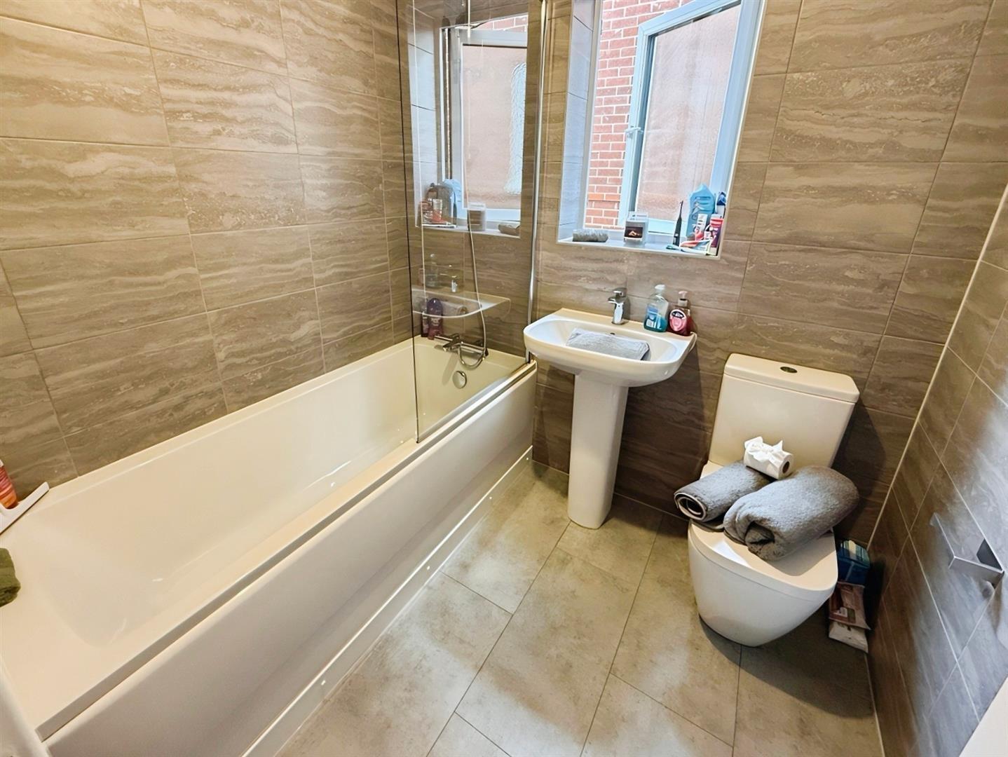 Topaz Gardens, Newhall, Swadlincote Image 15