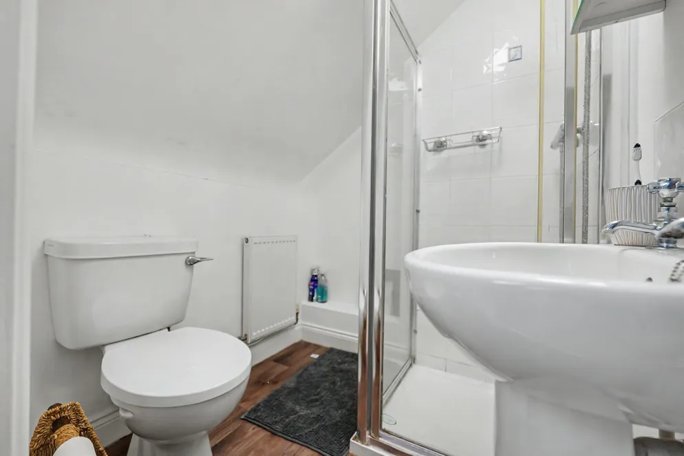 Property carousel item 19