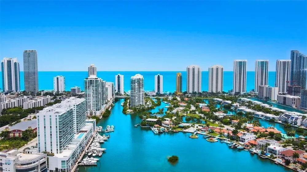 400 Sunny Isles Blvd, Sunny Isles Beach, FL 33160