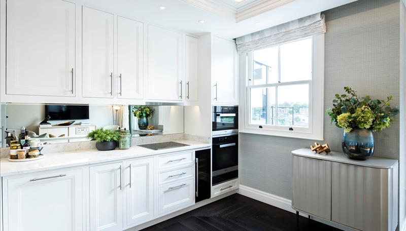 Third Floor Two Bedroom Apartment To Let, Kensington, W8 Image 4