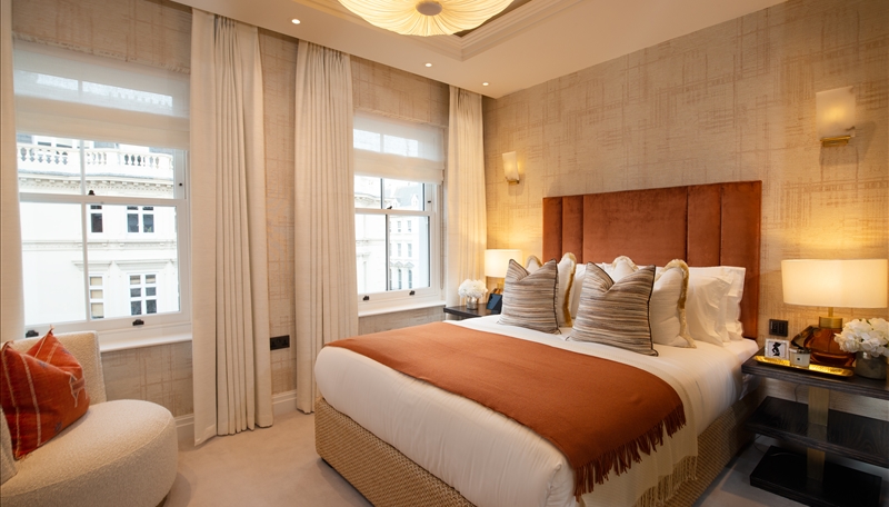 Third Floor Two Bedroom Apartment To Let, Kensington, W8 Image 10