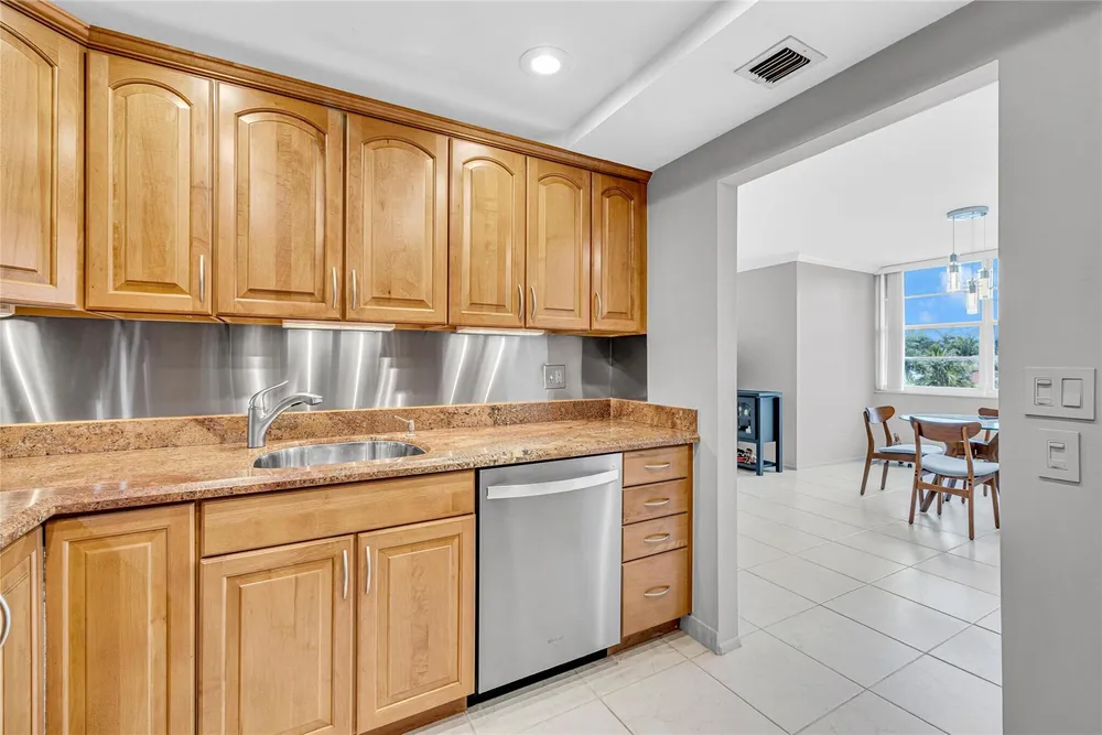 1170 N Federal Hwy, Fort Lauderdale, FL 33304