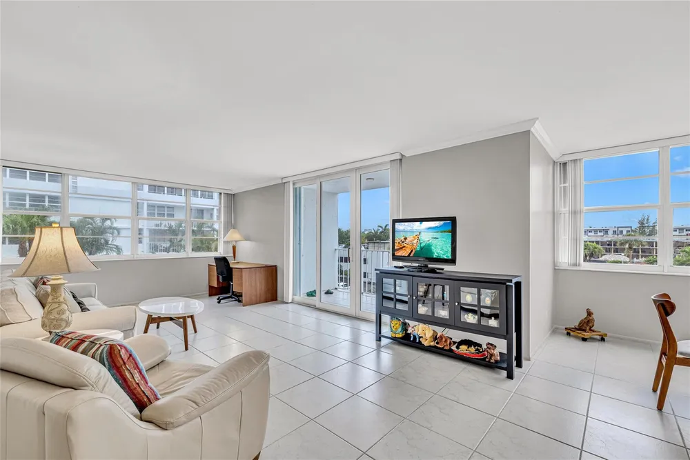 1170 N Federal Hwy, Fort Lauderdale, FL 33304