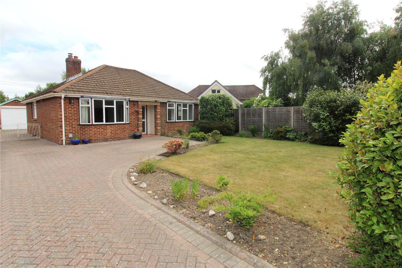 Highlands Road, Fareham, Hampshire, PO15 Image 1