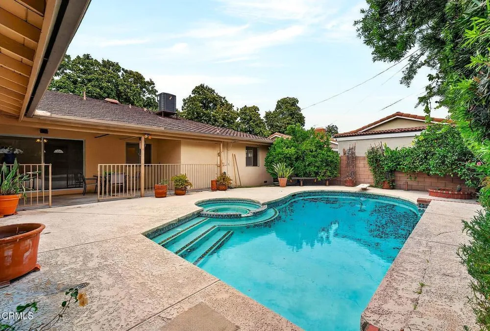 156 W Arthur Ave, Arcadia, CA 91007