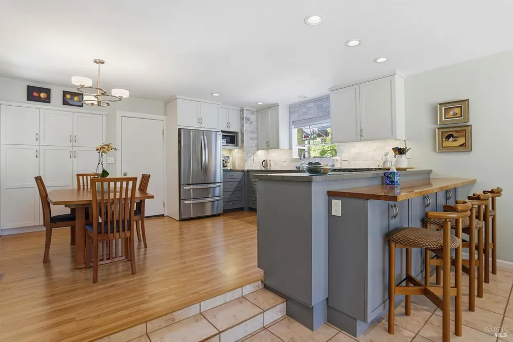 3 Tilden Dr, Novato, CA 94947