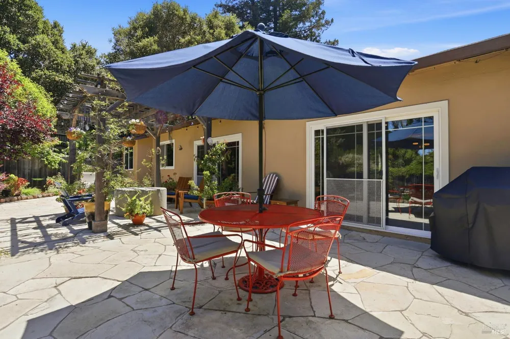 3 Tilden Dr, Novato, CA 94947