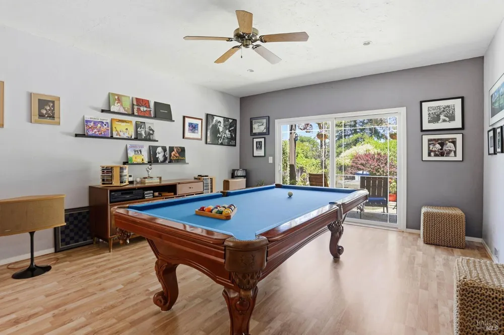 3 Tilden Dr, Novato, CA 94947