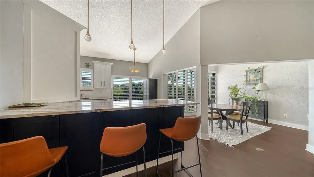 5260 Heron Way, Sarasota, FL 34231
