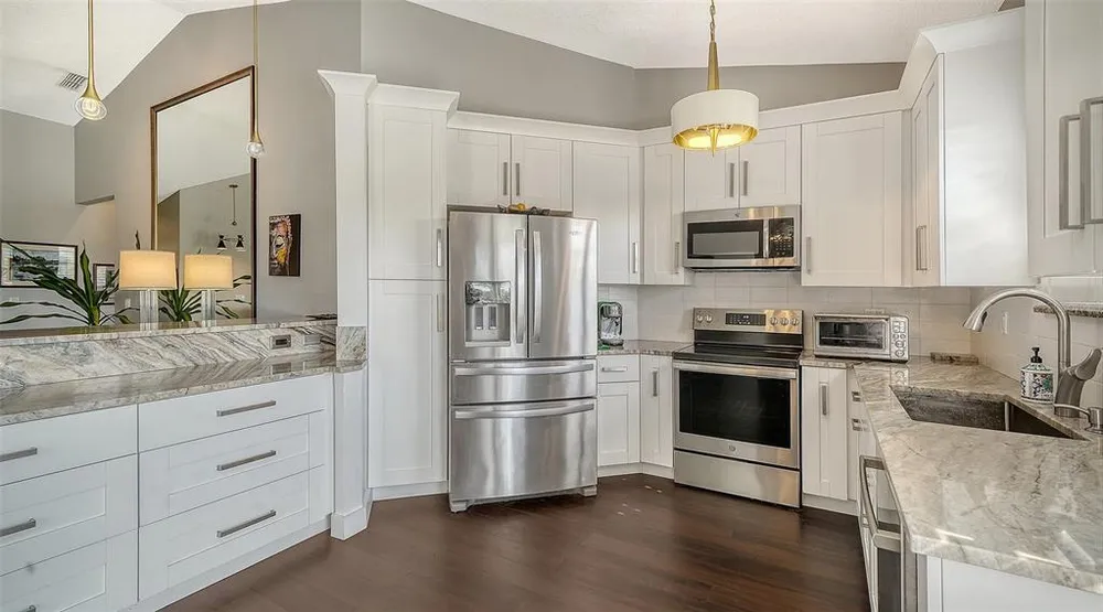 5260 Heron Way, Sarasota, FL 34231
