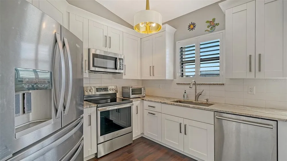 5260 Heron Way, Sarasota, FL 34231