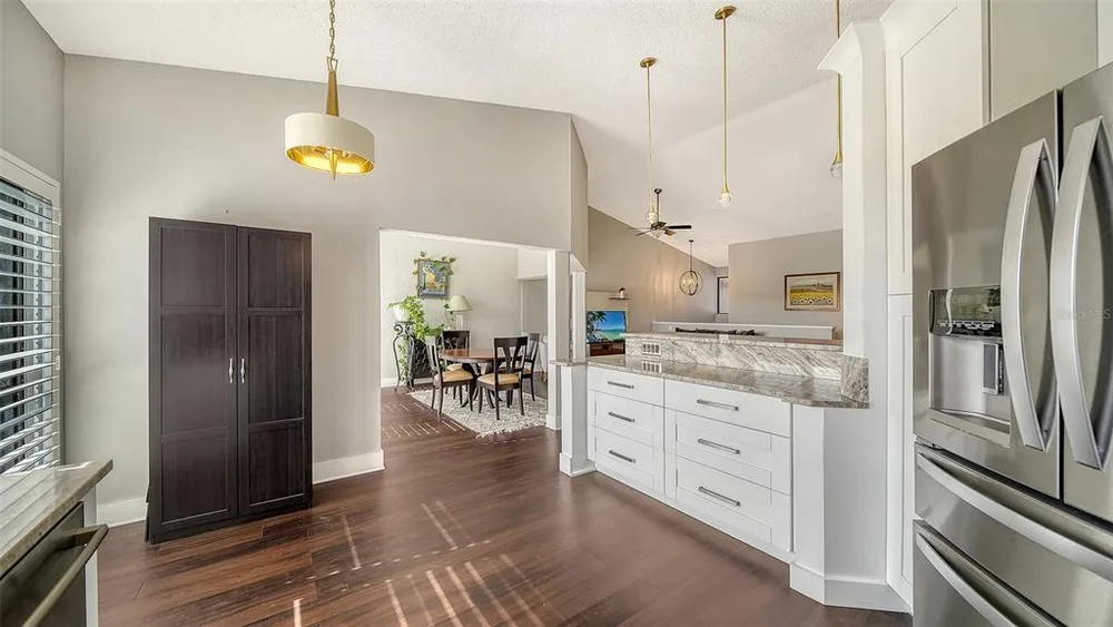 5260 Heron Way, Sarasota, FL 34231