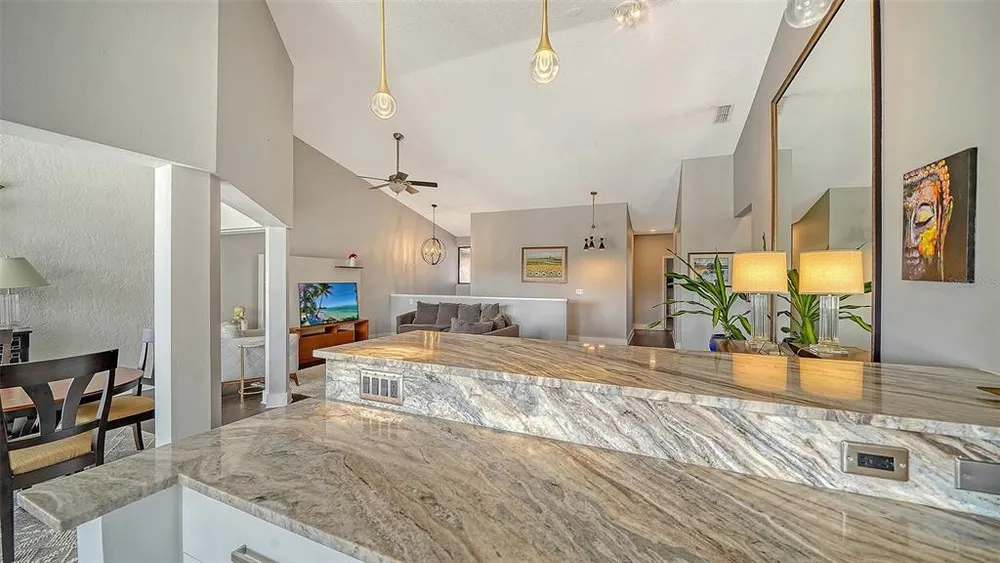5260 Heron Way, Sarasota, FL 34231
