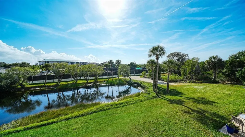 5260 Heron Way, Sarasota, FL 34231
