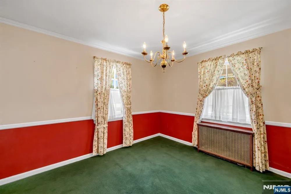 229 Cedar Ln, River Vale, NJ 07675