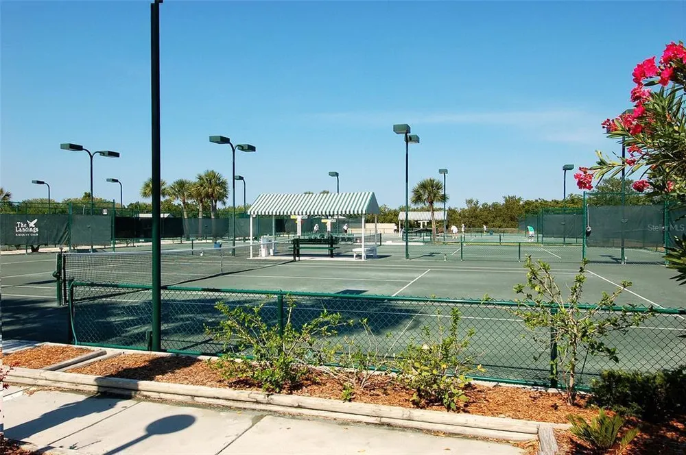 5260 Heron Way, Sarasota, FL 34231