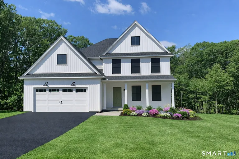 237 Upper Pattagansett Rd, East Lyme, CT 06333