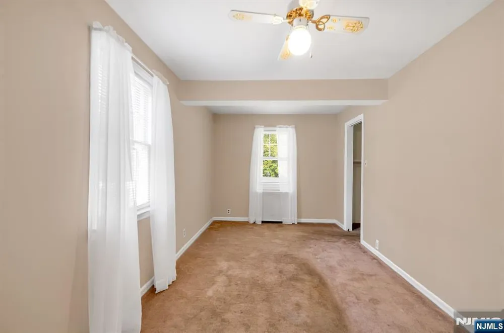 229 Cedar Ln, River Vale, NJ 07675