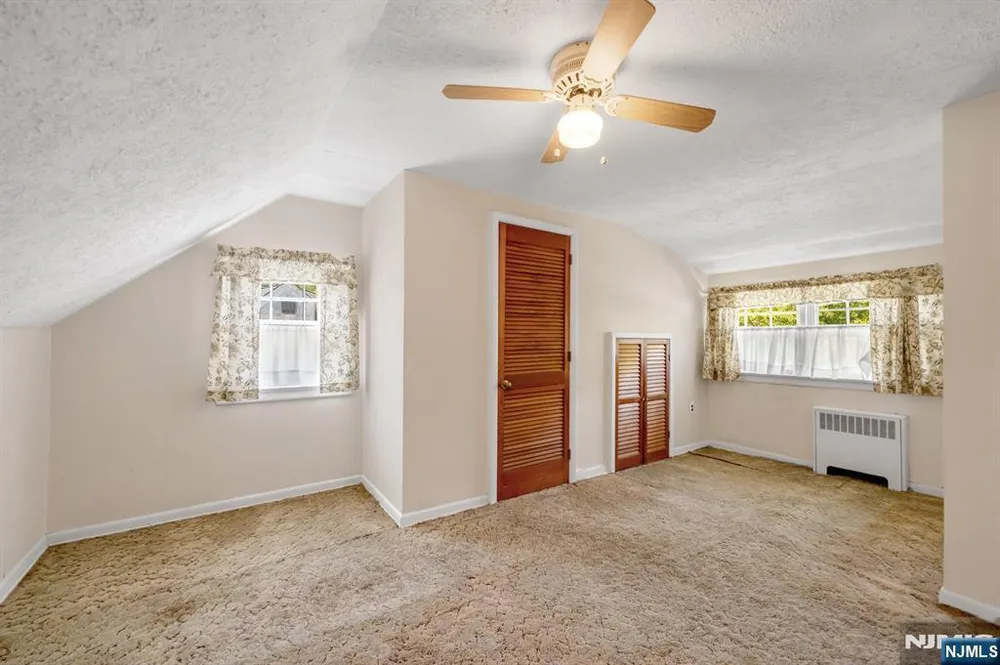 229 Cedar Ln, River Vale, NJ 07675