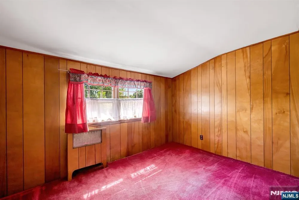 229 Cedar Ln, River Vale, NJ 07675