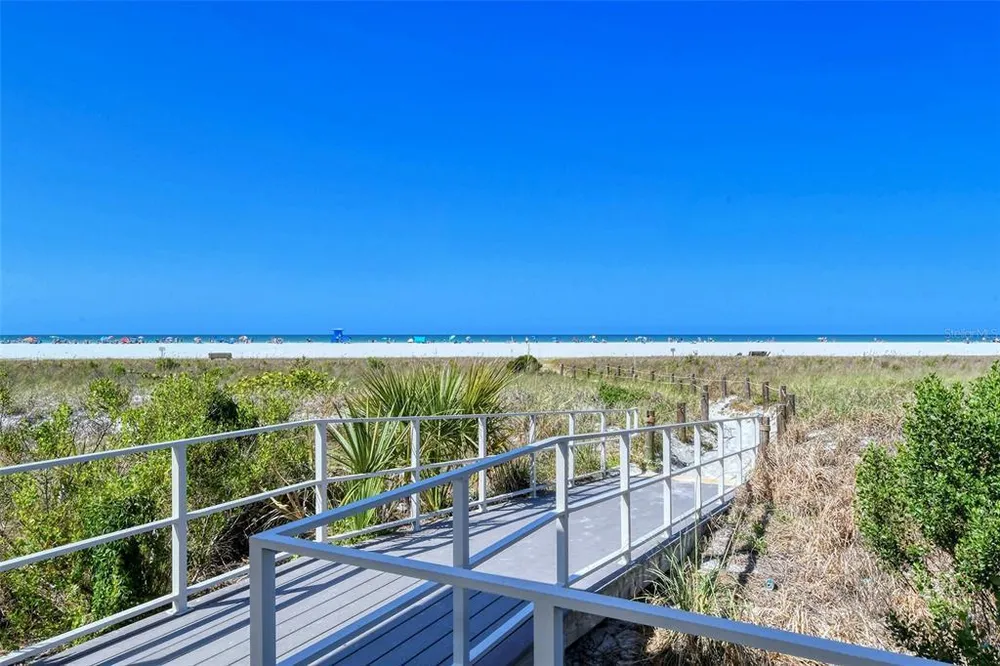 5260 Heron Way, Sarasota, FL 34231