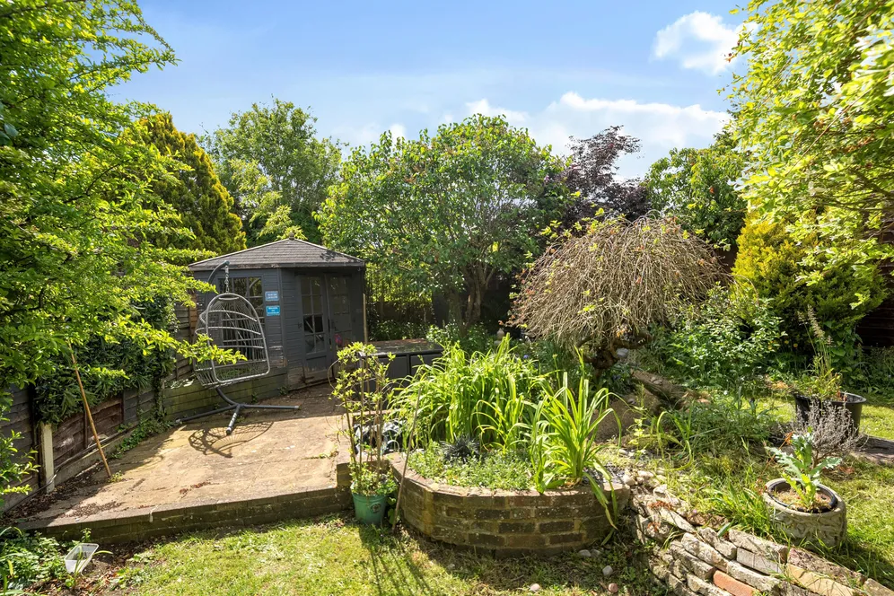 White House Close, Wooburn Green, HP10 photo 10