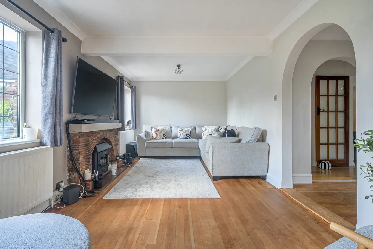 White House Close, Wooburn Green, HP10 photo 16