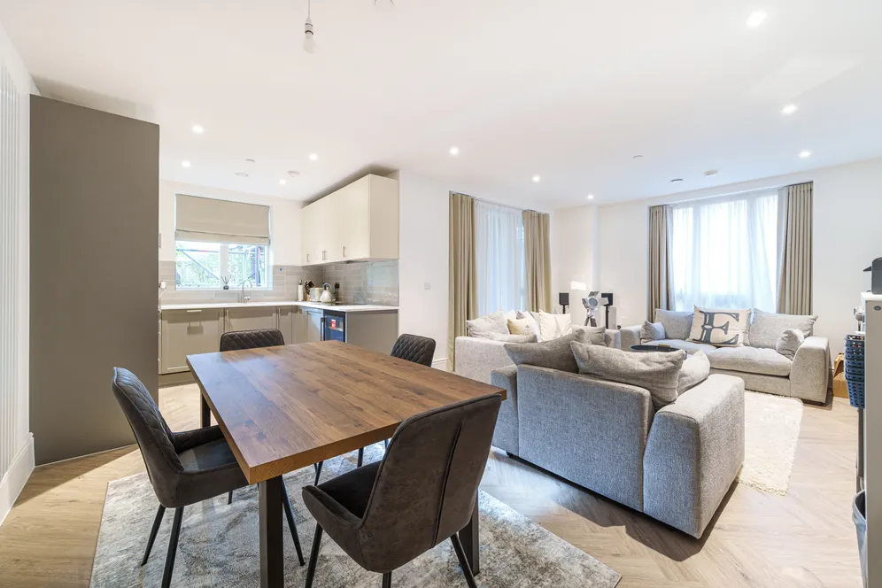 Fellowes Rise, Winchester, SO22 photo 3