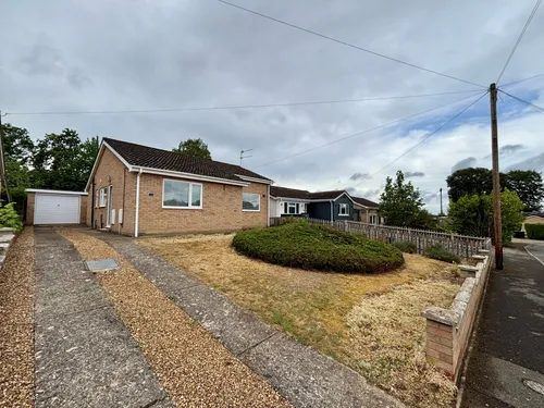 Linnet Crescent, BRANDONphoto