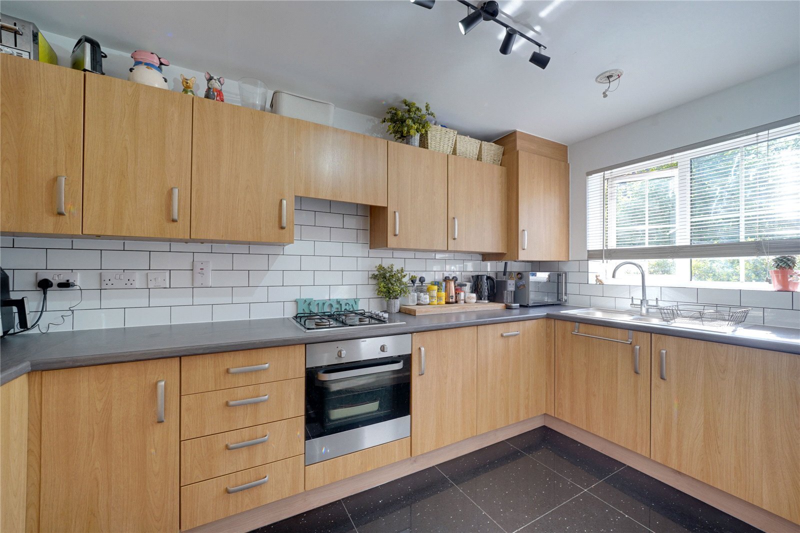 Buckthorn Way, Red Lodge, Bury St. Edmunds, Suffolk, IP28 Image 3
