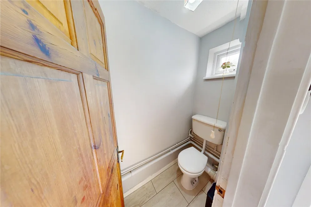 Property carousel item 14
