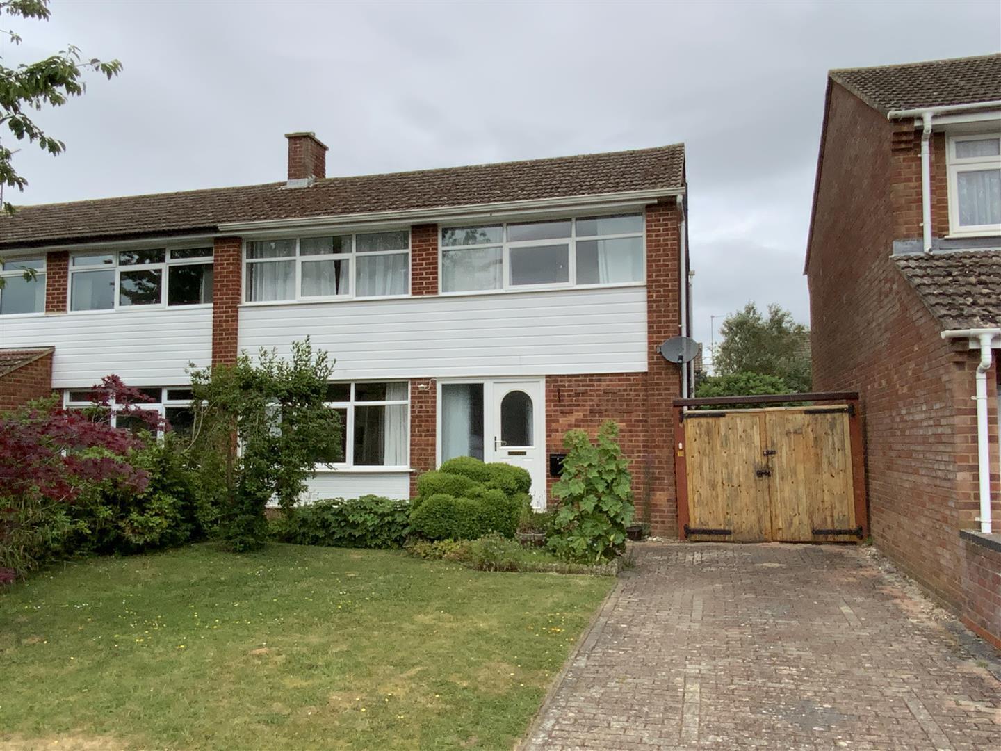 Eastfield Crescent, Yardley Gobion, Towcester Image 1