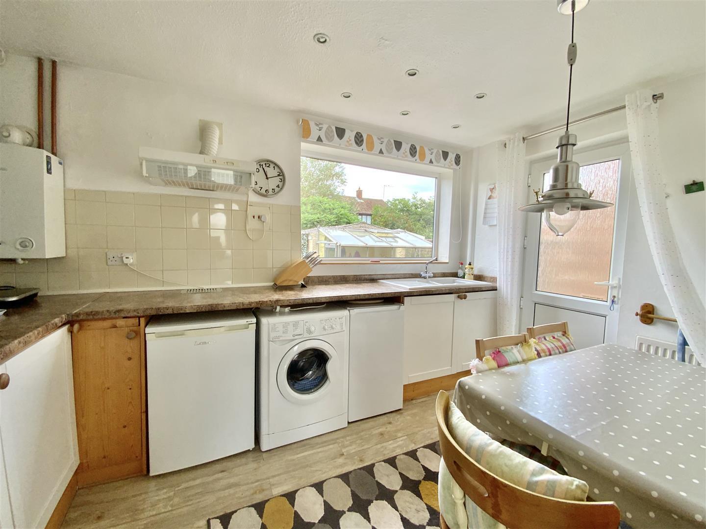 Eastfield Crescent, Yardley Gobion, Towcester Image 5