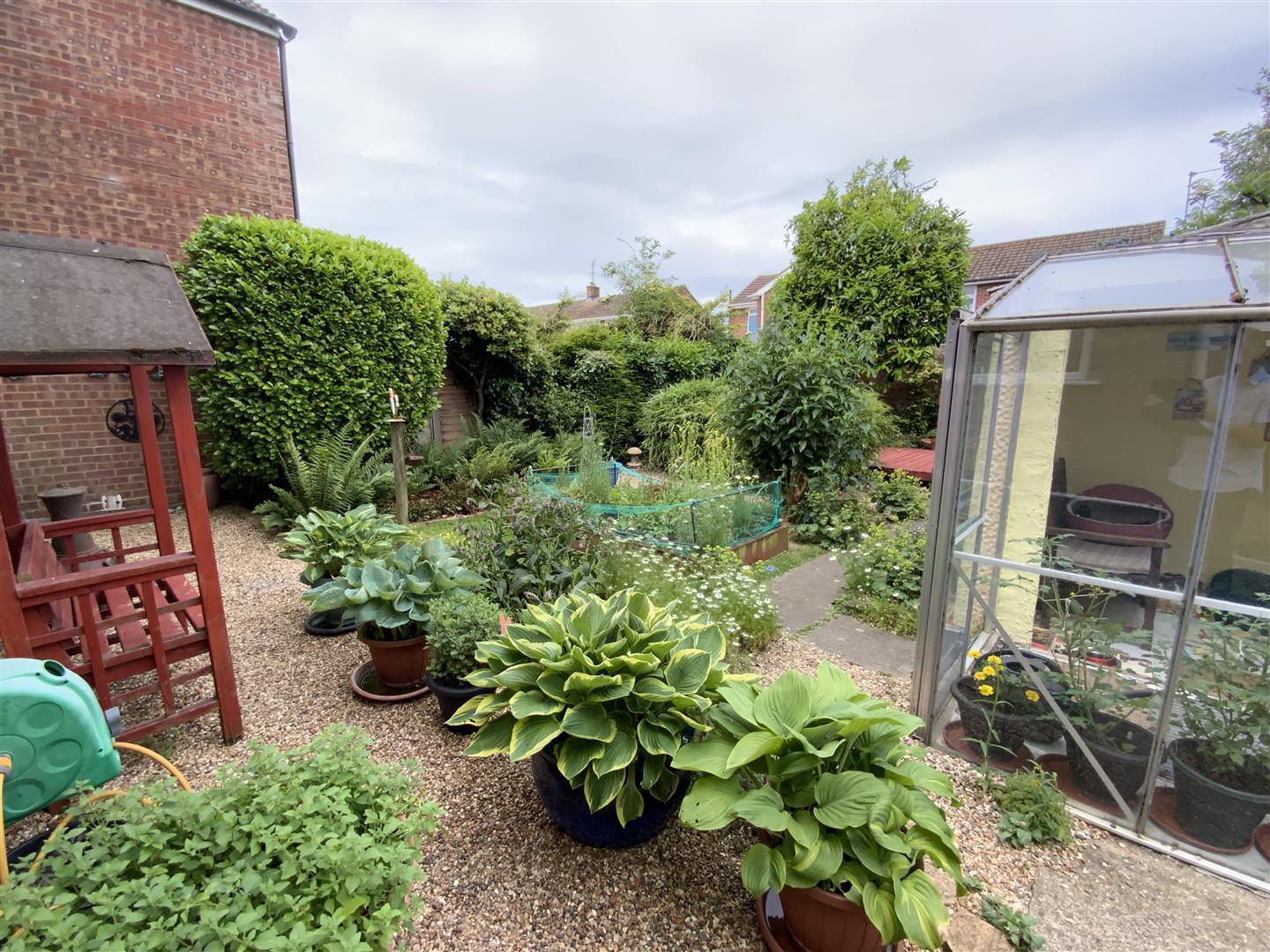 Eastfield Crescent, Yardley Gobion, Towcester Image 12