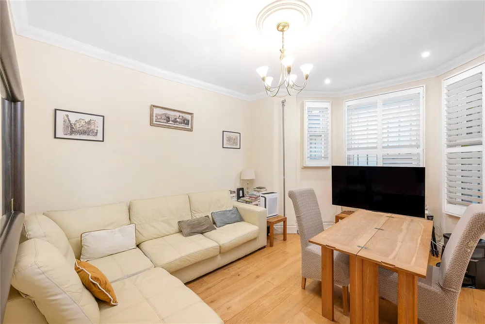 Barons Court Road, London, W14