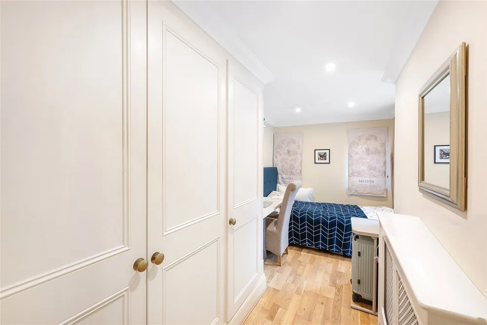 Barons Court Road, London, W14