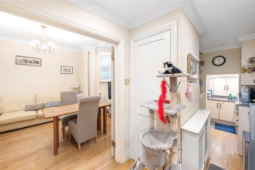 Barons Court Road, London, W14