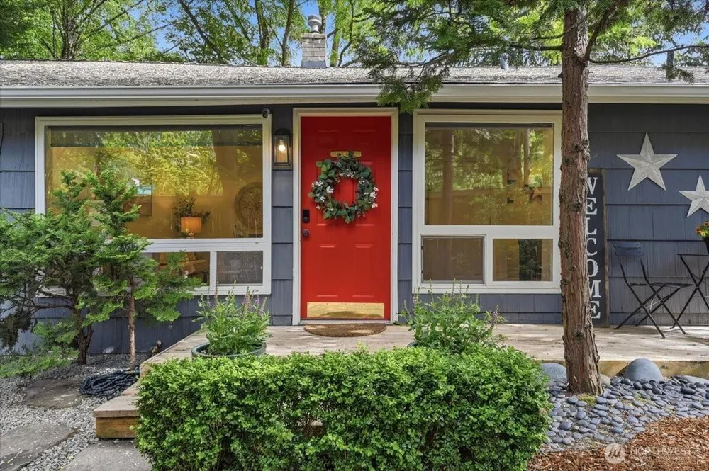2804 EAST HOWELL STREET, Seattle, WA 98122