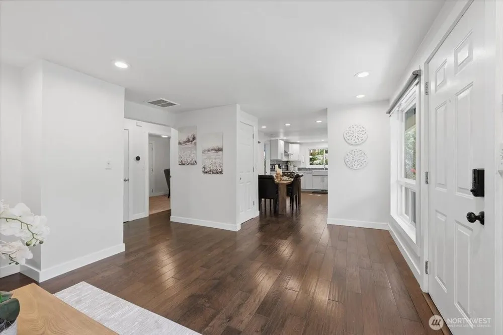 2804 EAST HOWELL STREET, Seattle, WA 98122