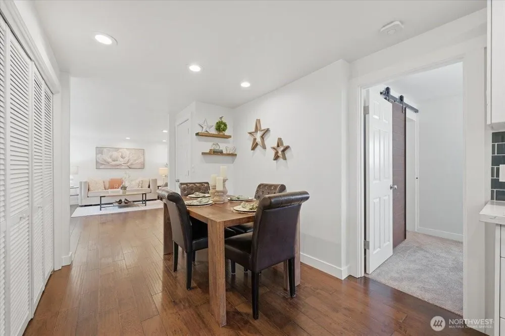 2804 EAST HOWELL STREET, Seattle, WA 98122