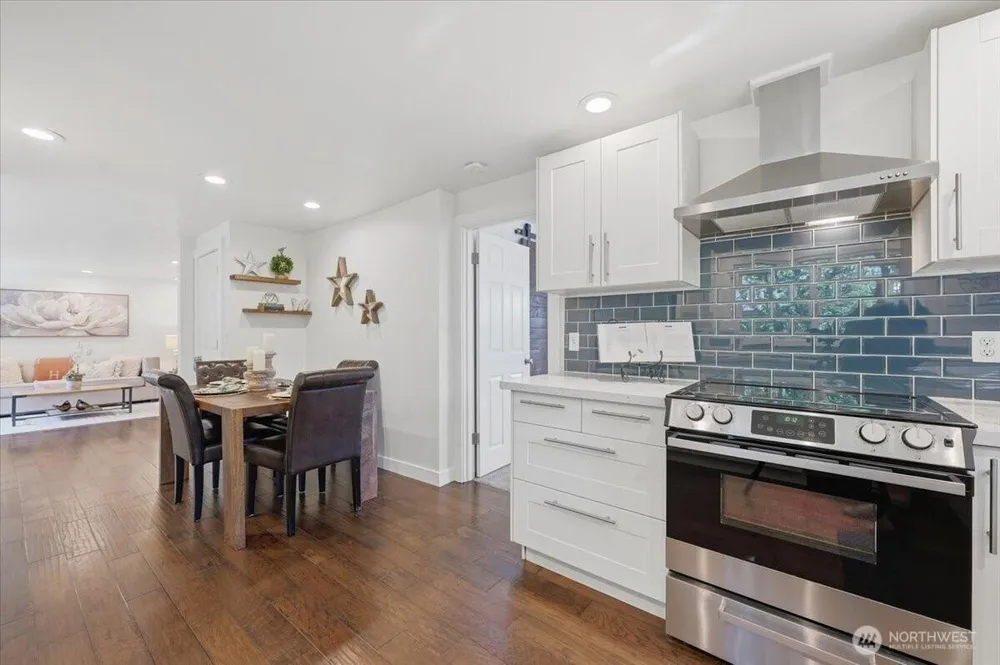 2804 EAST HOWELL STREET, Seattle, WA 98122