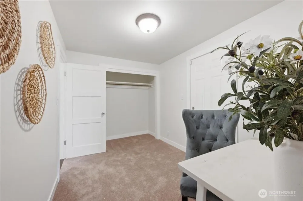 2804 EAST HOWELL STREET, Seattle, WA 98122